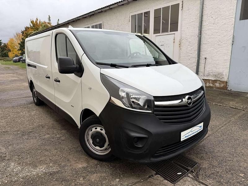 Casabl/arctic/eisweiss/kaolin Gebraucht 2017 Opel Vivaro Van | 10.990 € (Guter Preis) - Bild 1/4