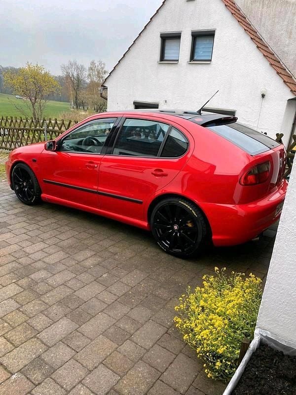 Gebraucht Seat Leon 180 PS (132 kW) 2000 Rot Kleinwagen