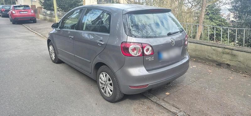 Gebraucht VW Golf VII 105 PS (77 kW) 2013 Grau Limousine