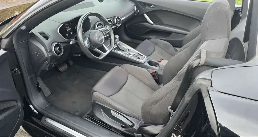 Gebraucht Audi TT Roadster Sport 197 PS (144 kW) 2021 Schwarz Cabrio