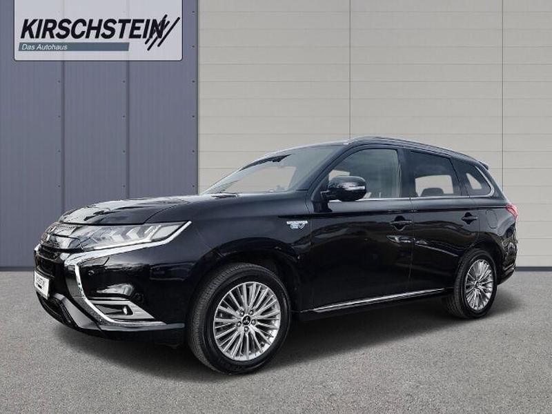 Gebraucht Mitsubishi Outlander P-HEV Plus 224 PS (164 kW) 2020 Schwarz SUV