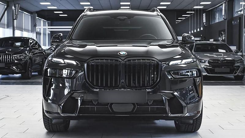 Black sapphire metallic Gebraucht 2024 BMW X7 M Sport SUV | 94.950 € (Teuer) - Bild 1/4