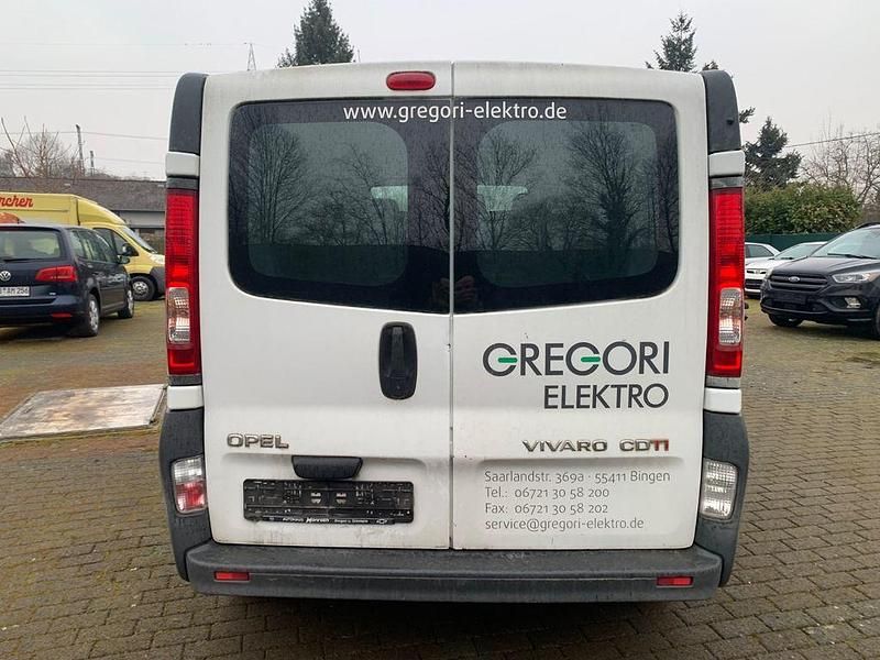 Gebraucht Opel Vivaro 114 PS (83 kW) 2007 Weiß Van / Kleinbus