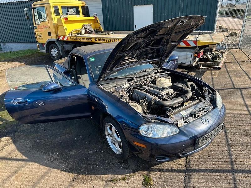 Gebraucht Mazda MX5 110 PS (80 kW) 2003 Blau Cabrio