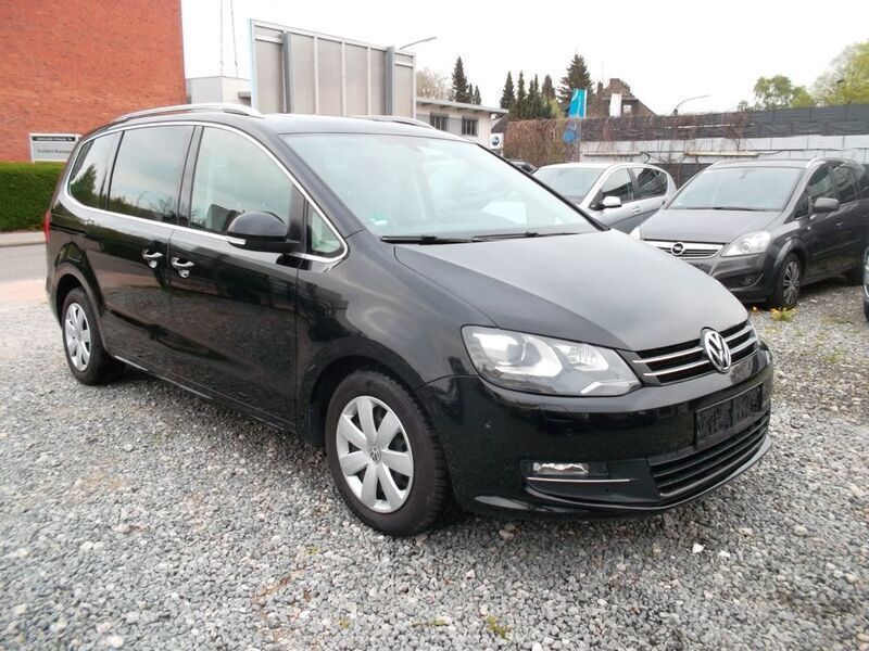 Schwarz Gebraucht 2011 VW Sharan Highline Van / Kleinbus | 13.490 € (Fairer Preis) - Bild 1/4