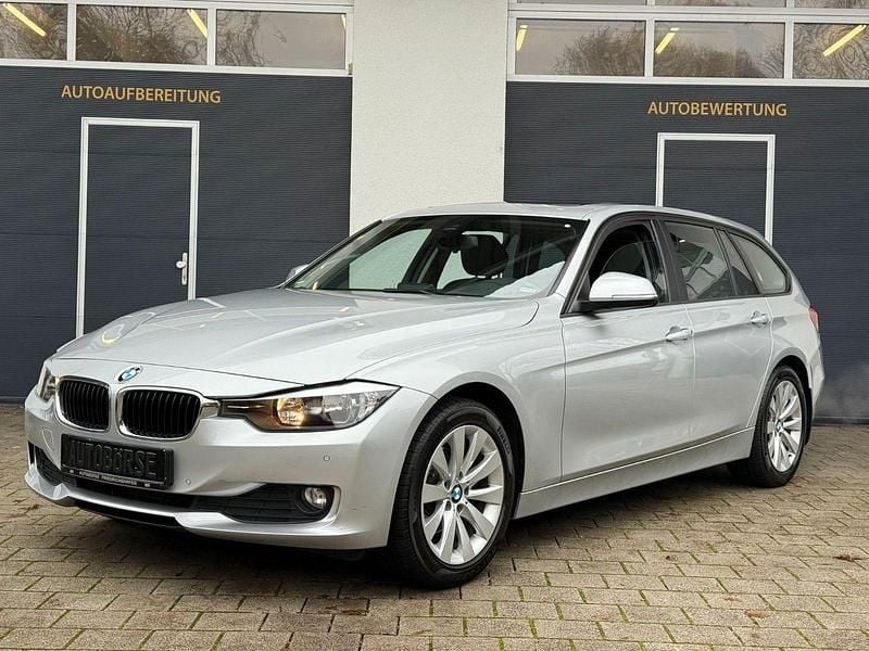 Silber Gebraucht 2014 BMW 316 Sport Line Kombi | 13.900 € (Teuer) - Bild 1/4