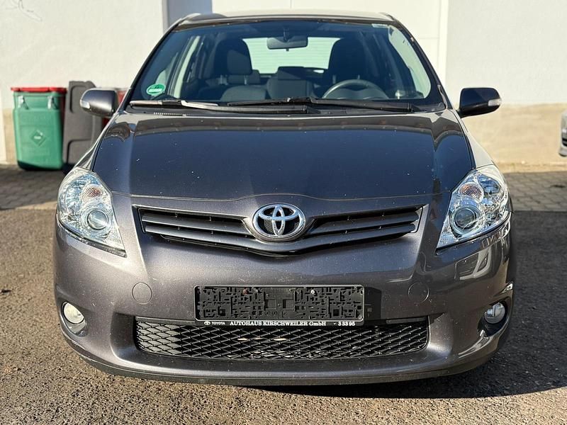 Gebraucht Toyota Auris 131 PS (96 kW) 2010 Grau Limousine