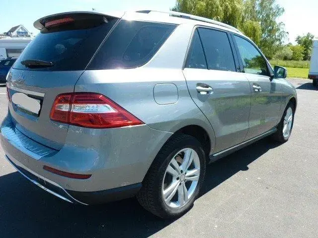 Gebraucht Mercedes ML350 258 PS (189 kW) 2014 Silber SUV