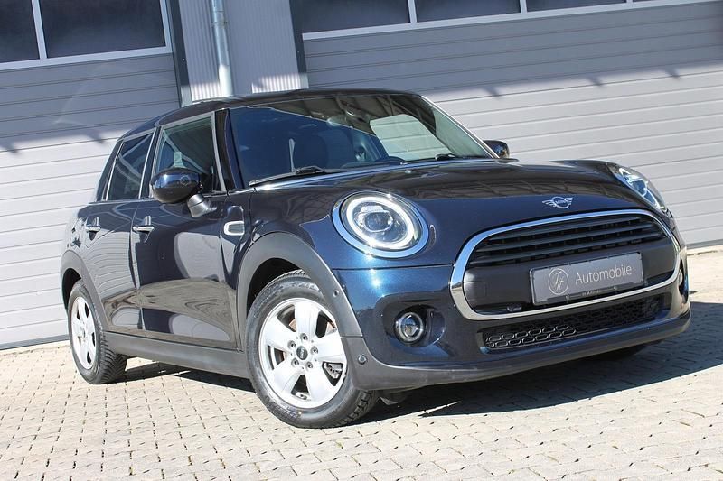 Gebraucht Mini Cooper 102 PS (75 kW) 2019 Blau Kleinwagen