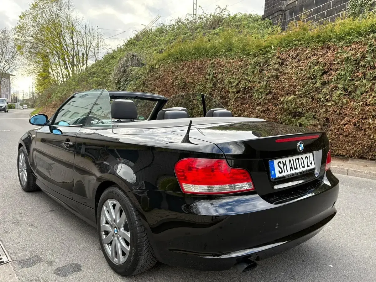 Gebraucht BMW 118 Cabriolet 143 PS (105 kW) 2008 Schwarz Cabrio