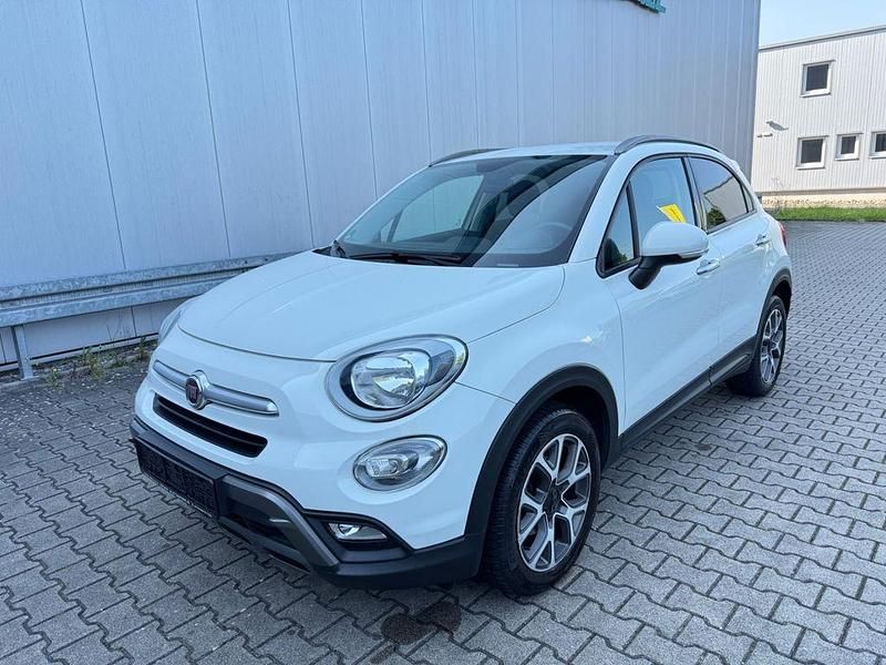 Weiß Gebraucht 2016 Fiat 500X Cross SUV | 12.900 € (Fairer Preis) - Bild 1/4