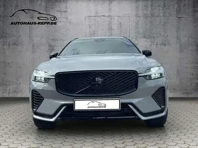 Gebraucht Volvo XC60 Plus 335 PS (246 kW) 2025 Grau SUV