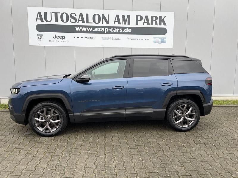 Neu Jeep Compass 145 PS (106 kW) 2026 Blau SUV