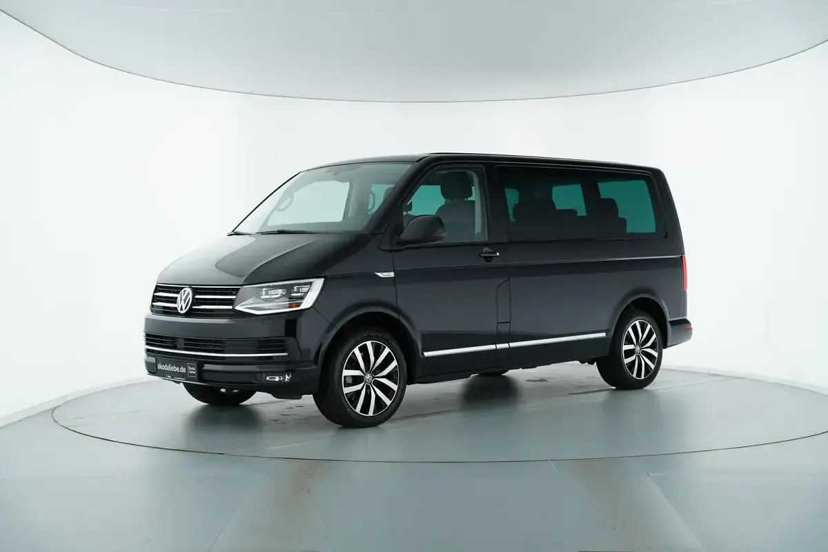 Gebraucht VW Multivan 199 PS (146 kW) 2019 Deep black perleffekt Van / Kleinbus