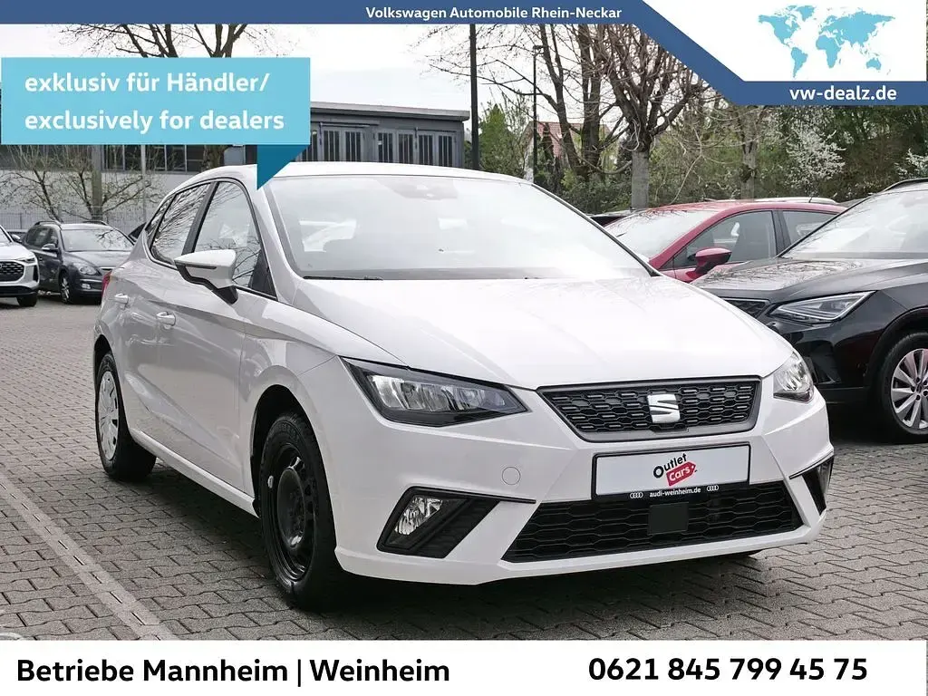 Używany Seat Ibiza Reference 80 KM (58 kW) 2022 Biały Hatchback