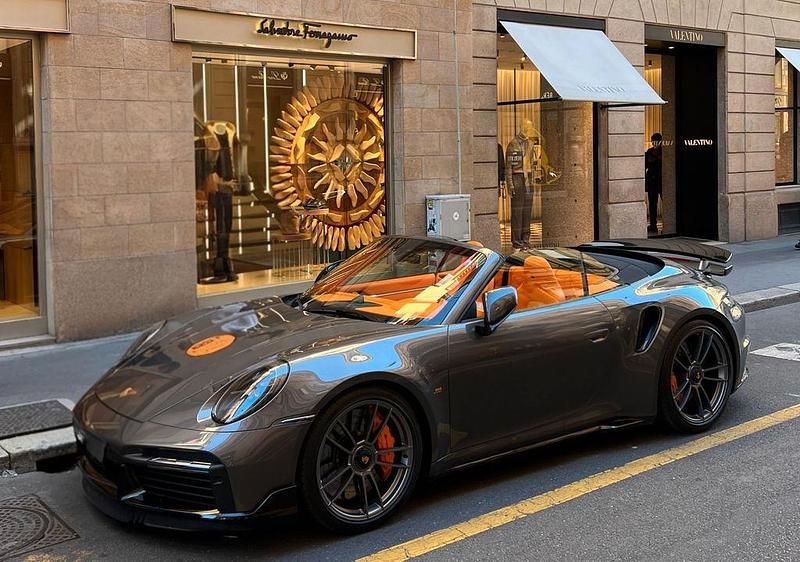 Grau Gebraucht 2022 Porsche 911 Turbo Cabriolet Cabrio | 218.900 € - Bild 1/4