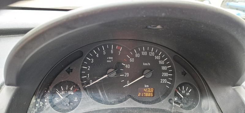 Gebraucht Opel Corsa 80 PS (58 kW) 2004 Blau Kleinwagen