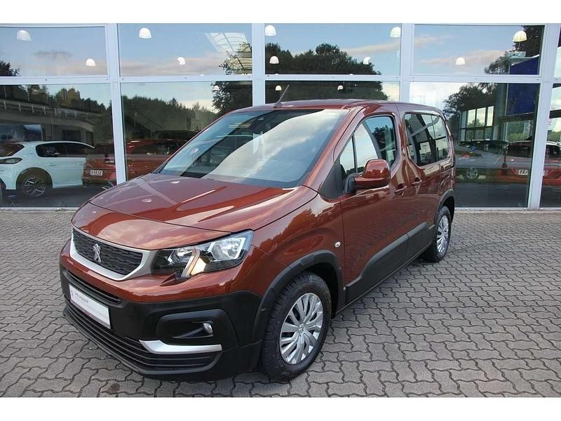 Grau Gebraucht 2020 Peugeot Rifter Active Van / Kleinbus | 18.990 € (Fairer Preis) - Bild 1/4