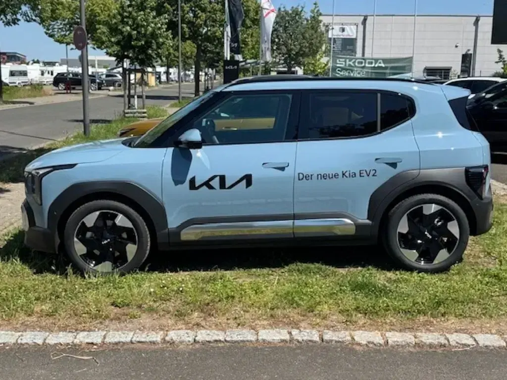 Neu Kia EV2 Earth 108 kW (147 PS) 2026 Blau SUV