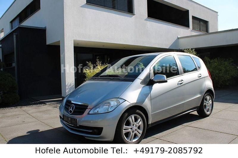Silber Gebraucht 2010 Mercedes A180 Limousine | 7.950 € (Fairer Preis) - Bild 1/4