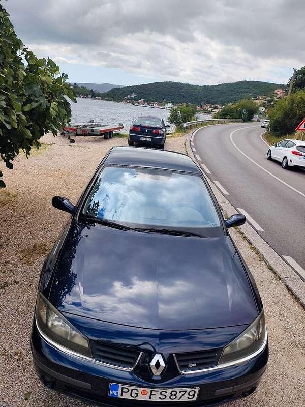 Gebraucht Renault Laguna II 111 PS (81 kW) 2006 Blau Limousine