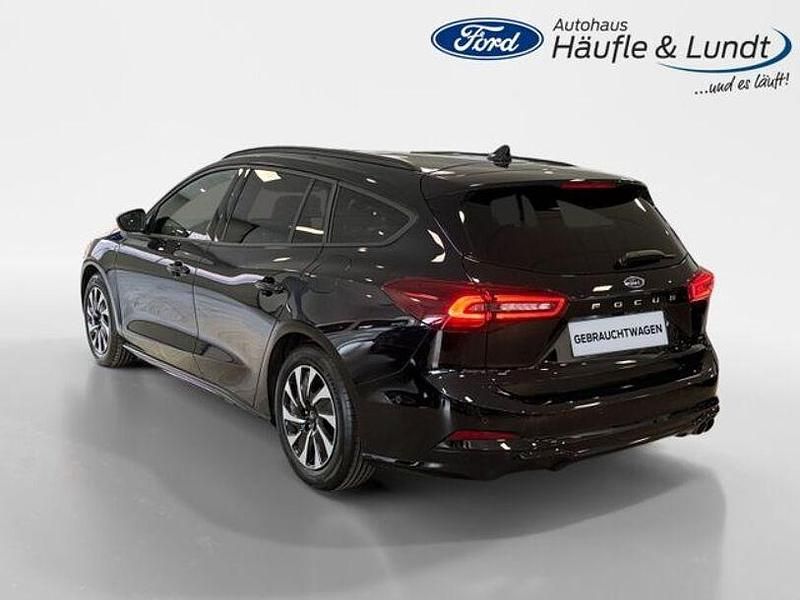 Gebraucht Ford Focus ST-Line 125 PS (91 kW) 2024 Schwarz Limousine