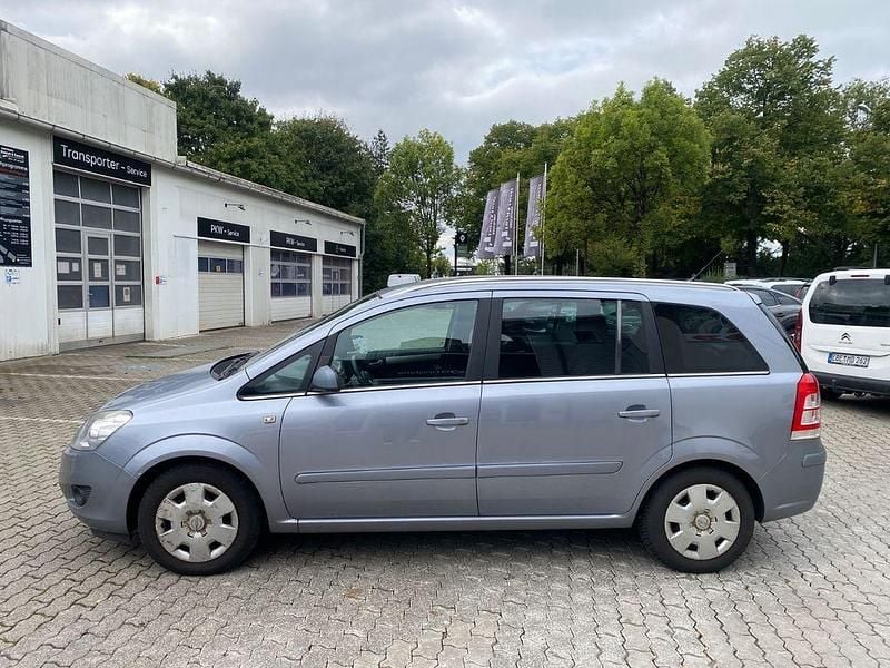 Gebraucht Opel Zafira 140 PS (102 kW) 2008 Grau Van / Kleinbus