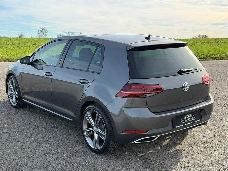 Gebraucht VW Golf VII Sport 150 PS (110 kW) 2019 Grau Limousine