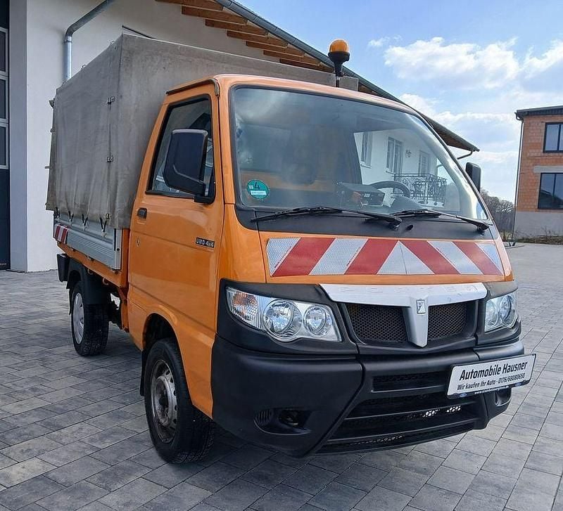 Gebraucht Piaggio Porter 71 PS (52 kW) 2012 Orange SUV