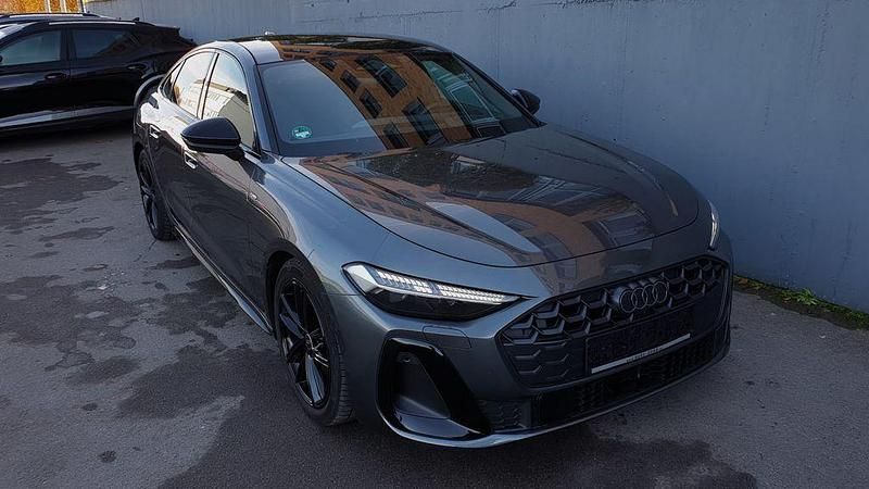 Gebraucht Audi A5 S-Line 204 PS (150 kW) 2025 Grau Limousine