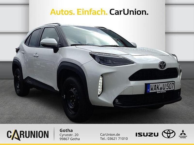 Neu Toyota Yaris Hybrid 131 PS (96 kW) 2026 Weiss Limousine