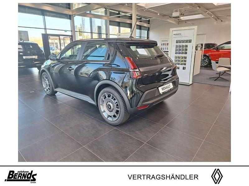 Nouă Renault 5 E-Tech Evolution 89 kW (122 CP) 2025 Negru Hatchback