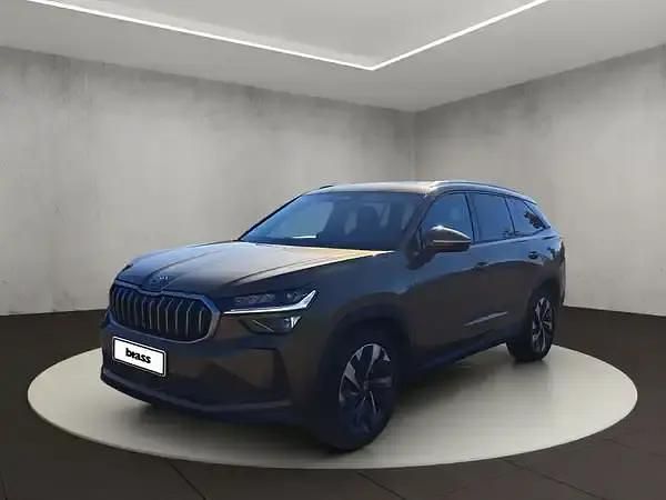 Goldbronze metallic Gebraucht 2025 Skoda Kodiaq Selection SUV | 51.950 € (Etwas zu teuer) - Bild 1/4