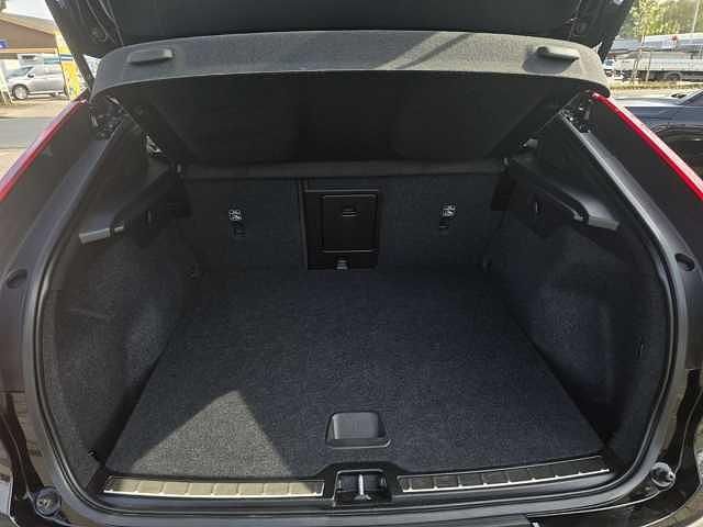 Gebraucht Volvo C40 169 kW (231 PS) 2022 Schwarz SUV