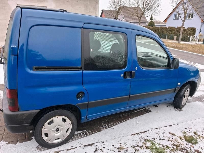 Gebraucht Peugeot Partner 90 PS (66 kW) 2004 Blau Van / Kleinbus
