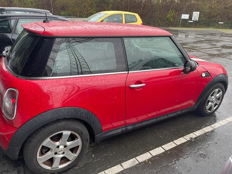 Gebraucht Mini Cooper 95 PS (69 kW) 2009 Rot Kleinwagen