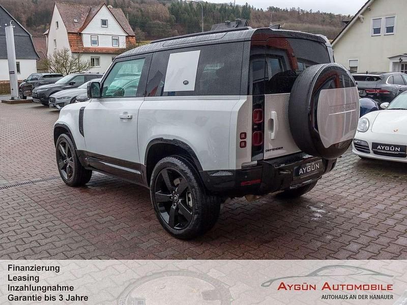 Gebraucht Land Rover Defender SE Dynamic 300 PS (220 kW) 2023 Weiß SUV