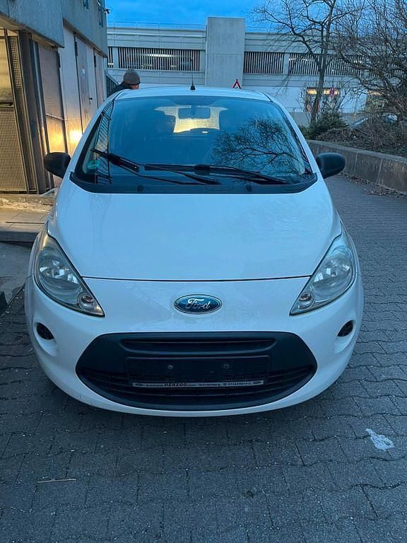 Weiß Gebraucht 2009 Ford Ka Titanium Kleinwagen | 1.750 € (Superpreis) - Bild 1/4