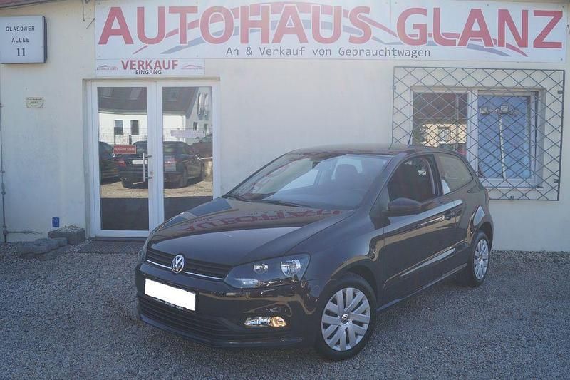 Grau Gebraucht 2016 VW Polo Trendline Limousine | 5.999 € (Superpreis) - Bild 1/4