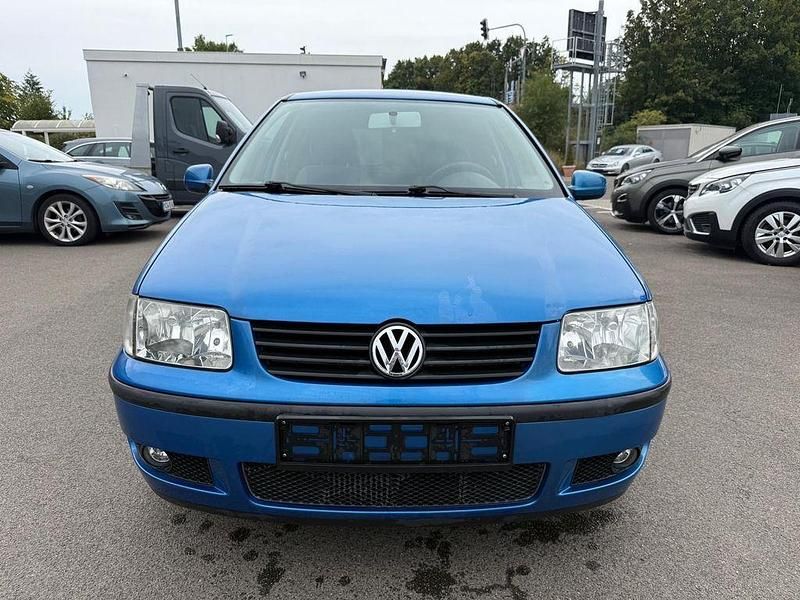 Blau Gebraucht 2000 VW Polo Basis Limousine | 1.790 € (Etwas zu teuer) - Bild 1/4
