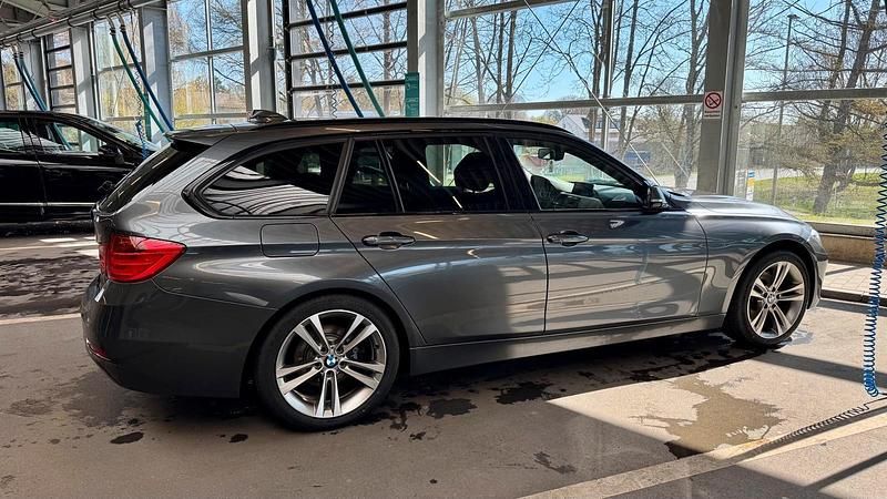 Gebraucht BMW 328 Sport Line 245 PS (180 kW) 2013 Grau Kombi