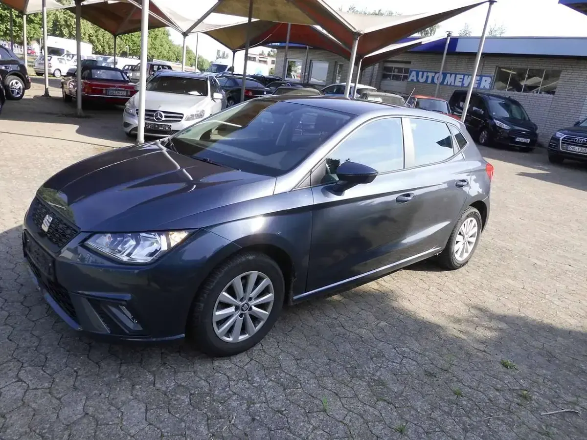 Gebraucht Seat Ibiza Style 110 PS (80 kW) 2021 "magnetic tech" Kleinwagen
