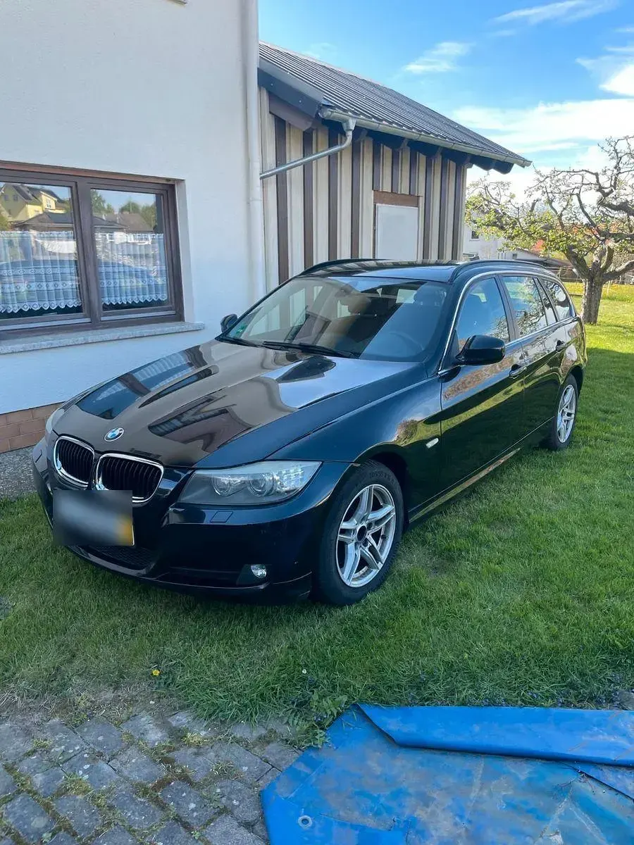 Usata BMW 320 184 CV (135 kW) 2012 Nero Station wagon