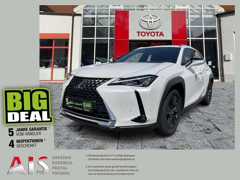 Sonic white Gebraucht 2019 Lexus UX 250h Launch Edition SUV | 22.660 € (Fairer Preis) - Bild 1/3