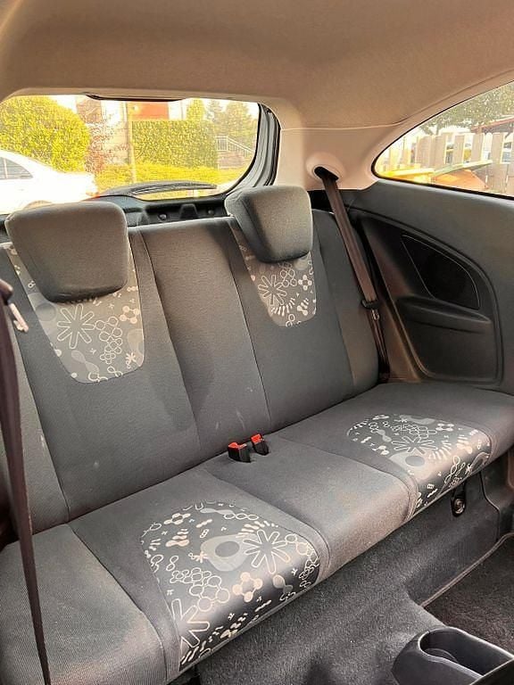 Gebraucht Ford Ka Trend 69 PS (50 kW) 2009 Silber Kleinwagen