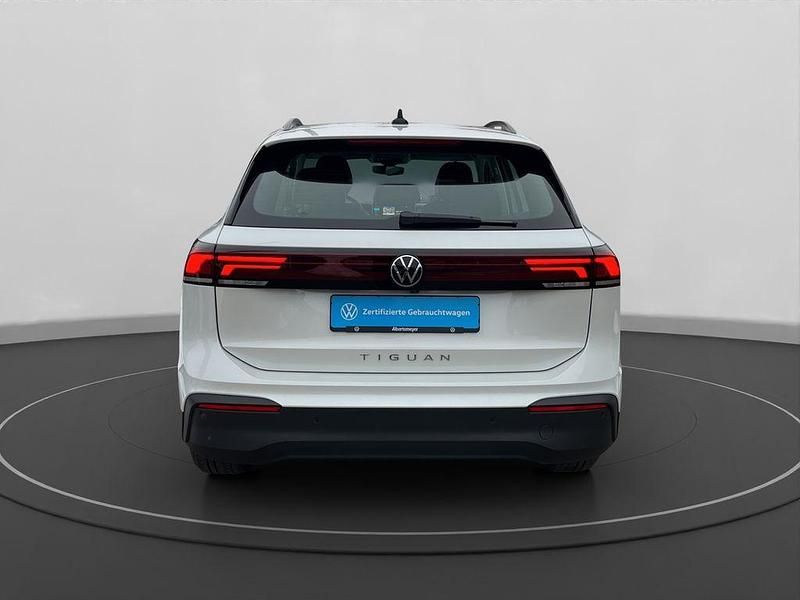 Gebraucht VW Tiguan Life 150 PS (110 kW) 2024 Weiß SUV