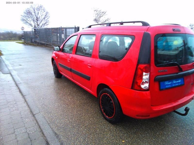 Gebraucht Dacia Logan MCV Lauréate 105 PS (77 kW) 2009 Rot Kombi