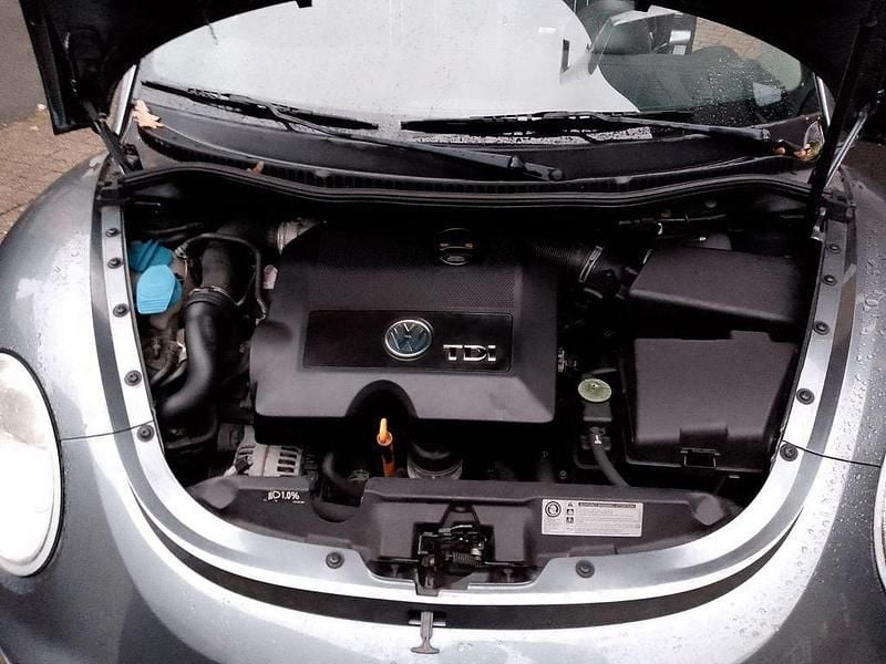 Grau Gebraucht 2010 VW Beetle Freestyle Cabrio | 3.700 € (Superpreis) - Bild 1/4