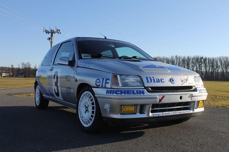 Gebraucht Renault Clio 173 PS (127 kW) 1993 Silber Kleinwagen