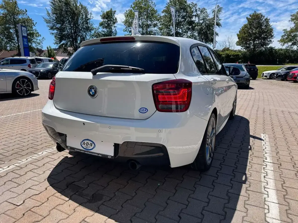 Gebraucht BMW 135 320 PS (235 kW) 2015 Alpinweiss iii Kleinwagen